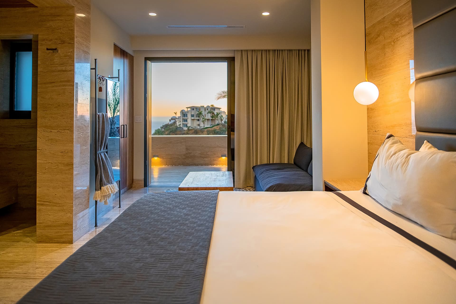 Maison De Cortes - Image 41