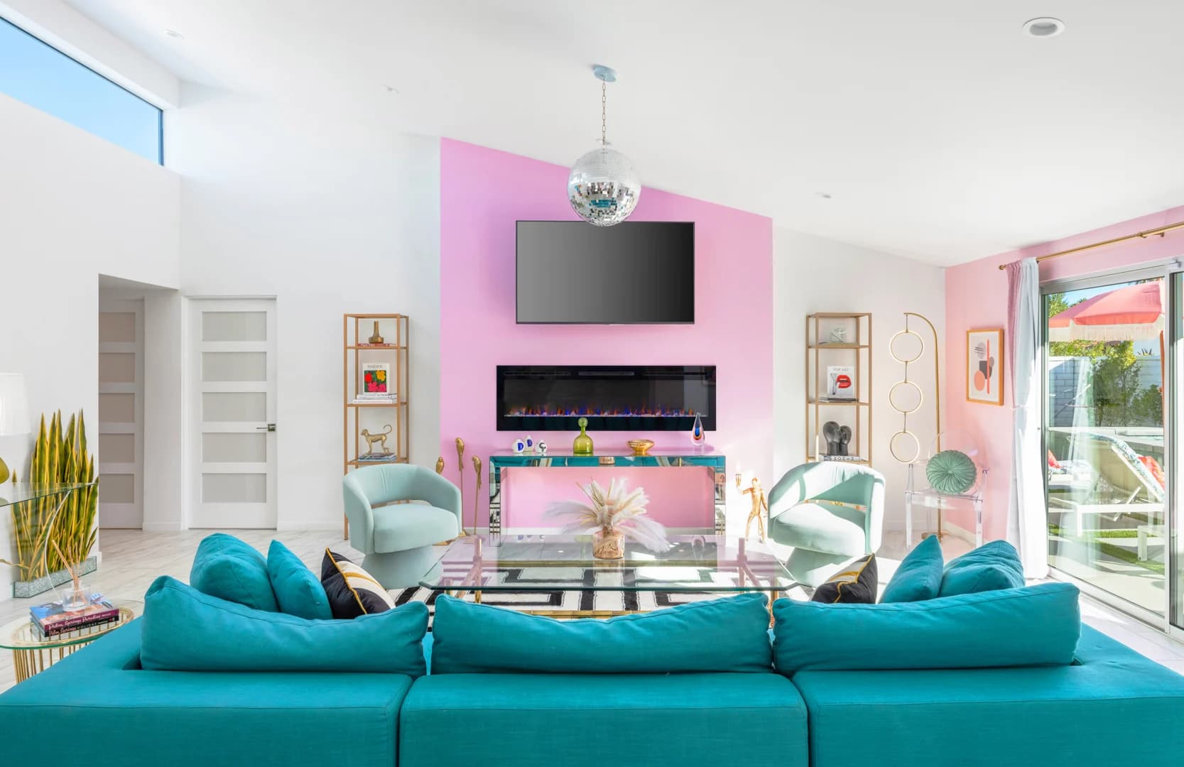 Via Escuela - Image 2