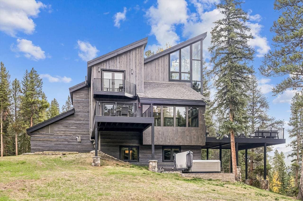 Summit Solitude Estate - Image 1
