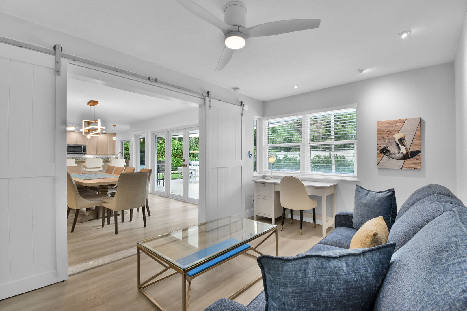 Palms and Playhouse - Image 11