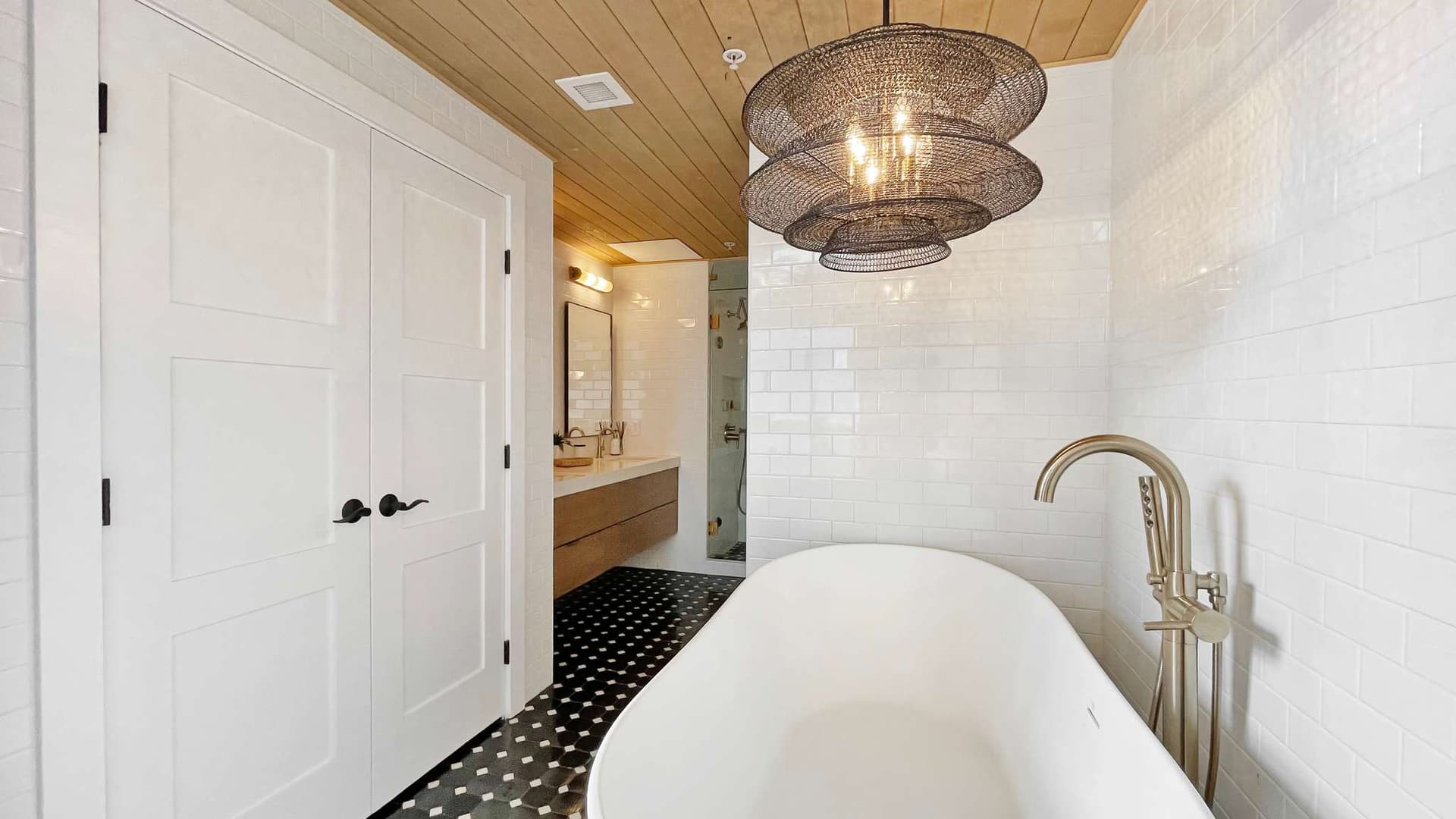 Sneaux Shack - Image 23