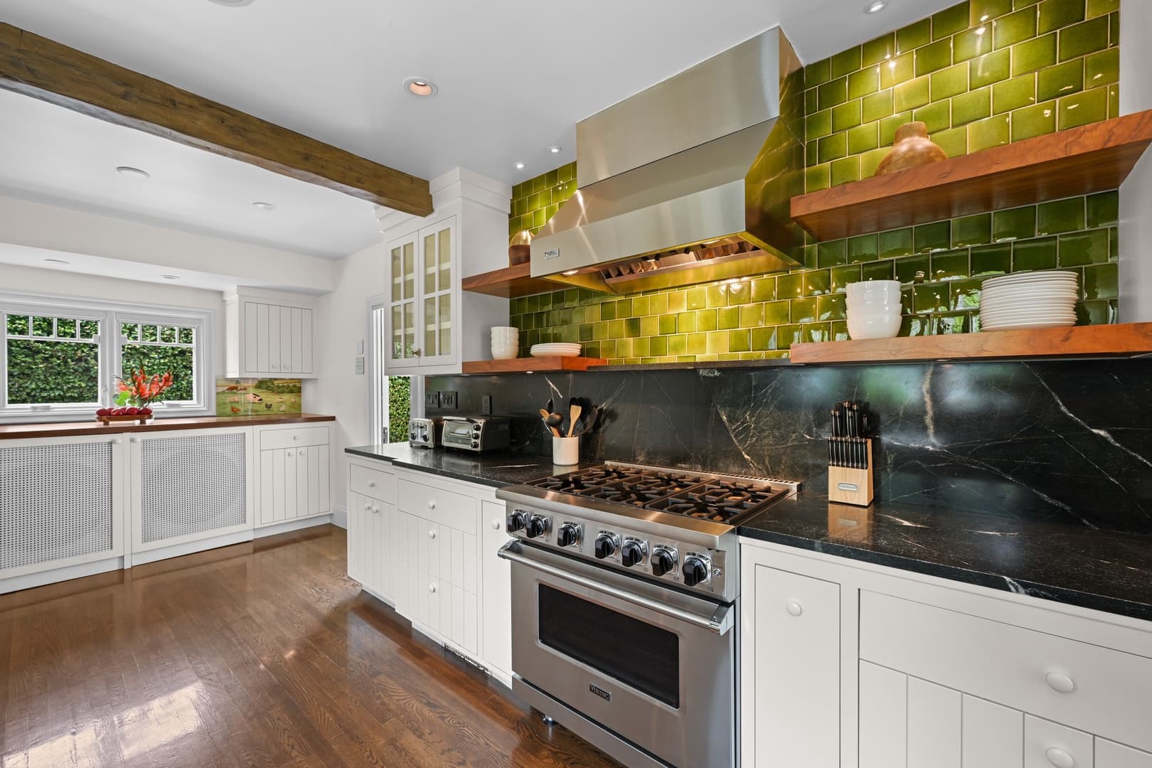 Summerland - Image 9