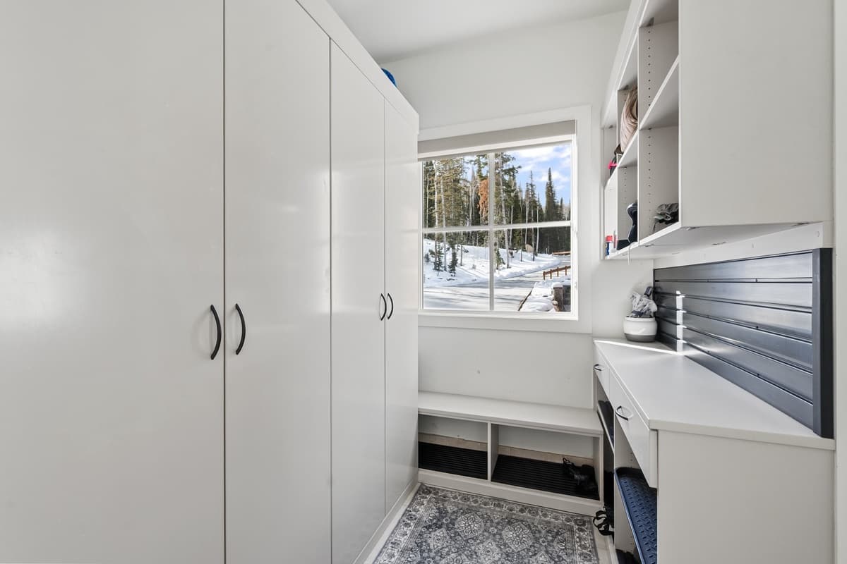 Quicksilver Haus - Image 72