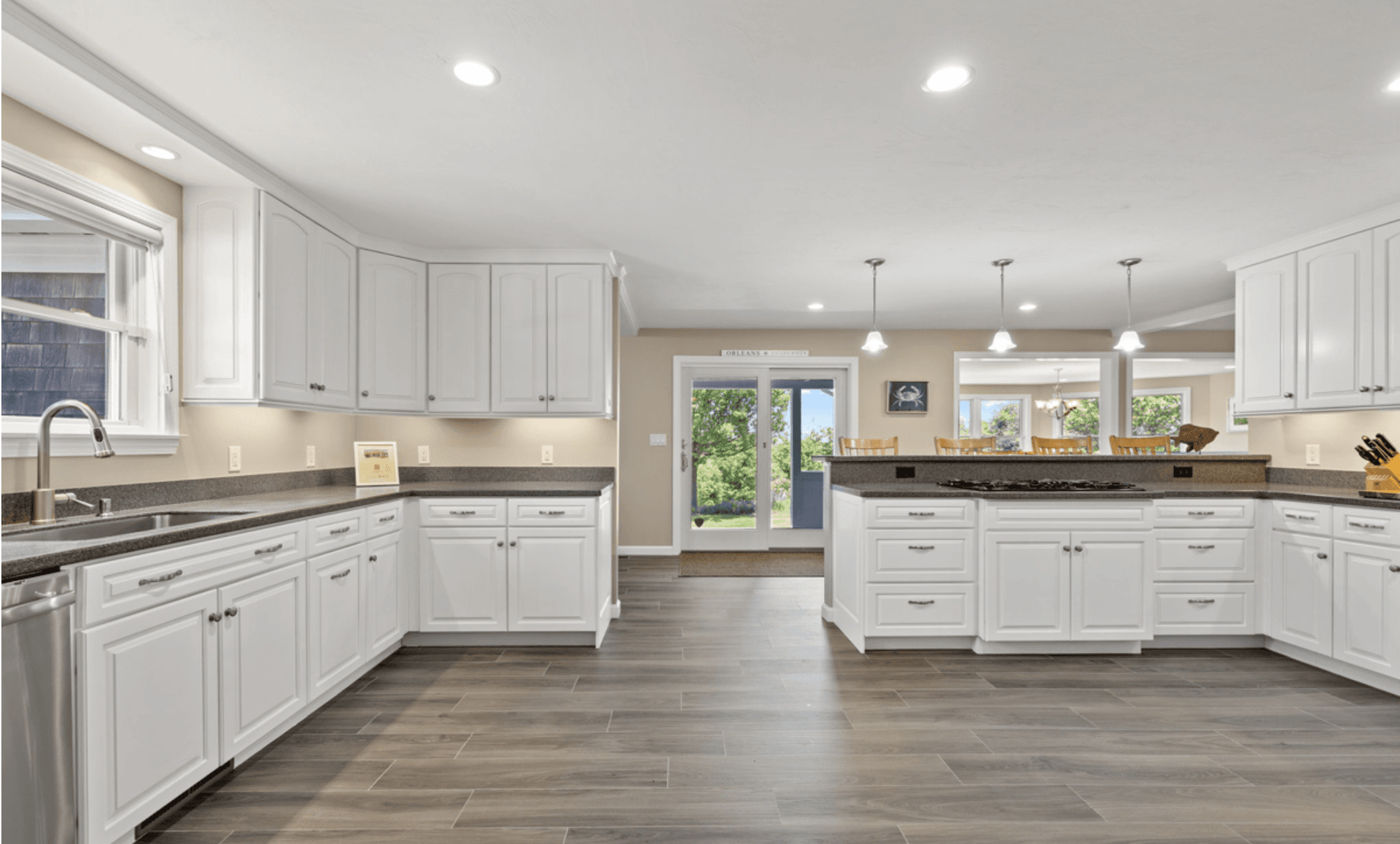 Seaside Manor - Image 10