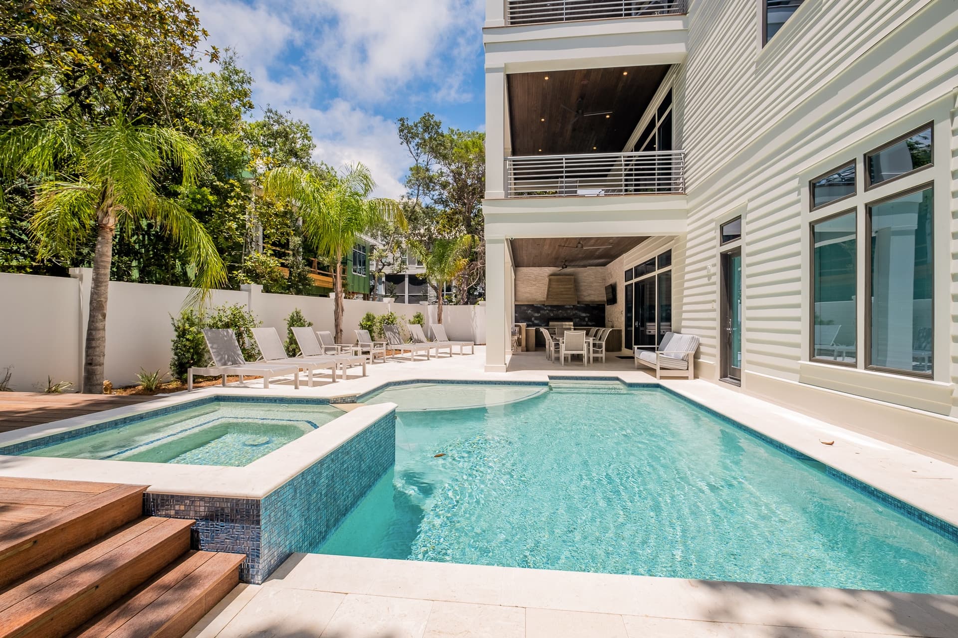 Social Manor - Image 49