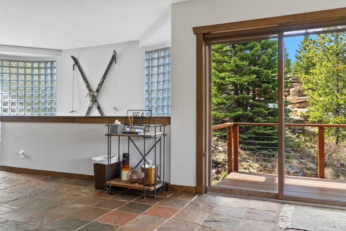 Forestlight Hideaway - Image 14