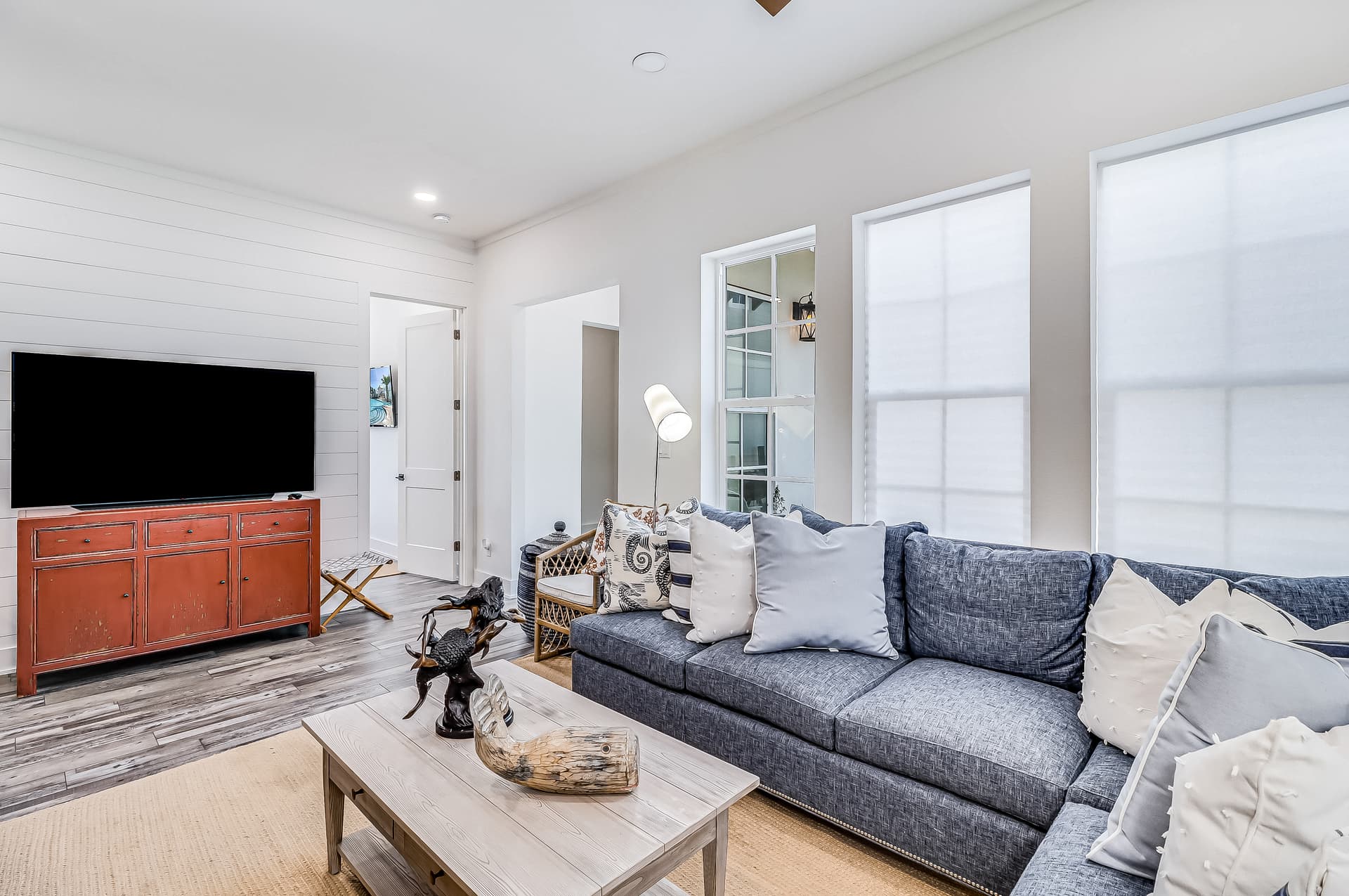 Sunset House - Image 16