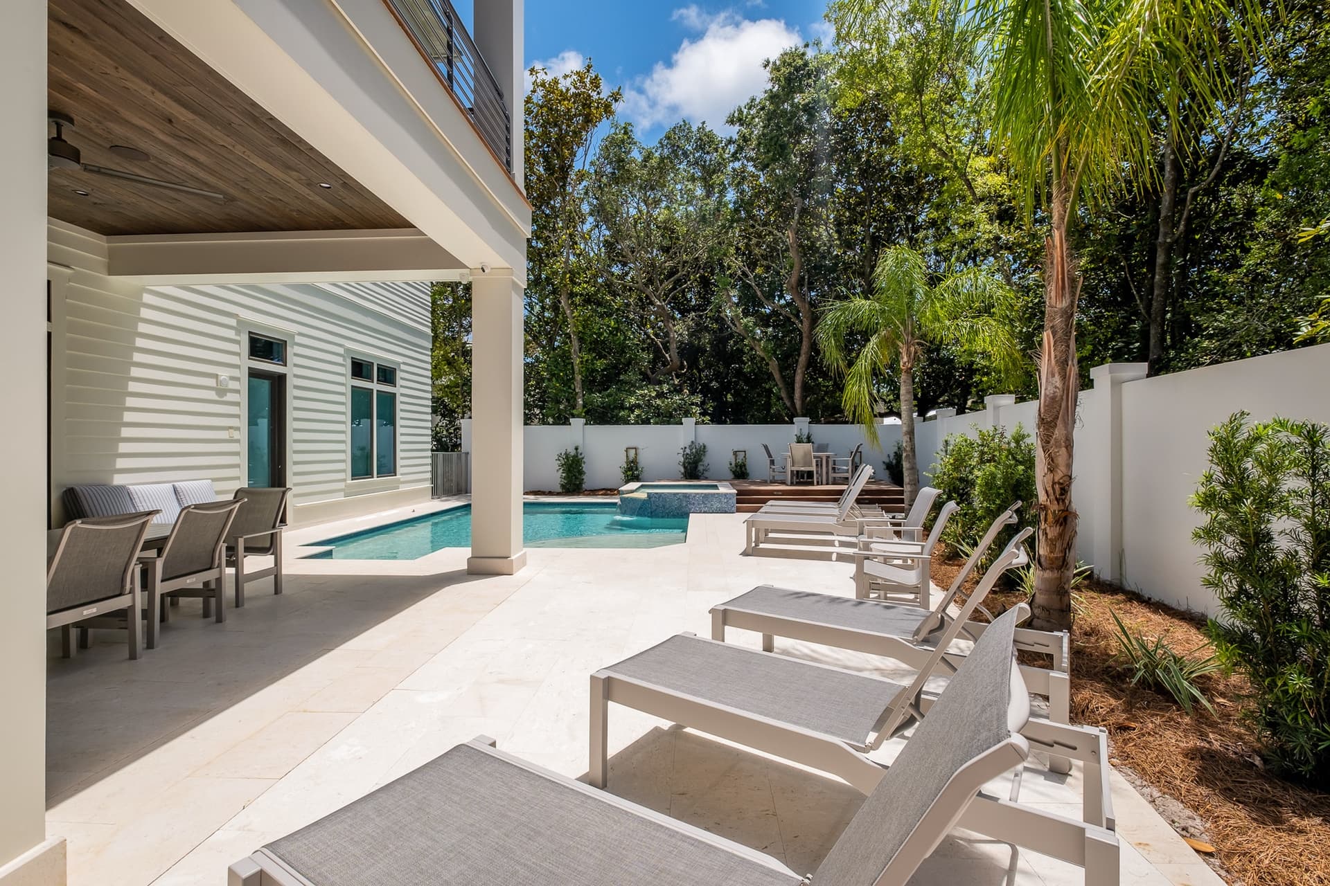 Social Manor - Image 47