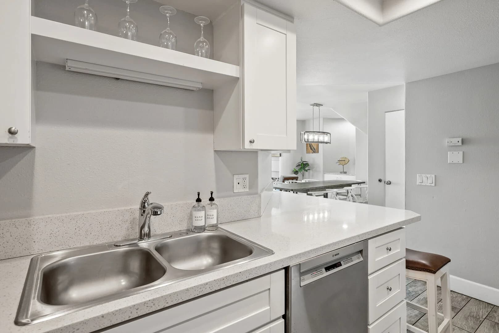 Oceanfront Palm House - Image 8