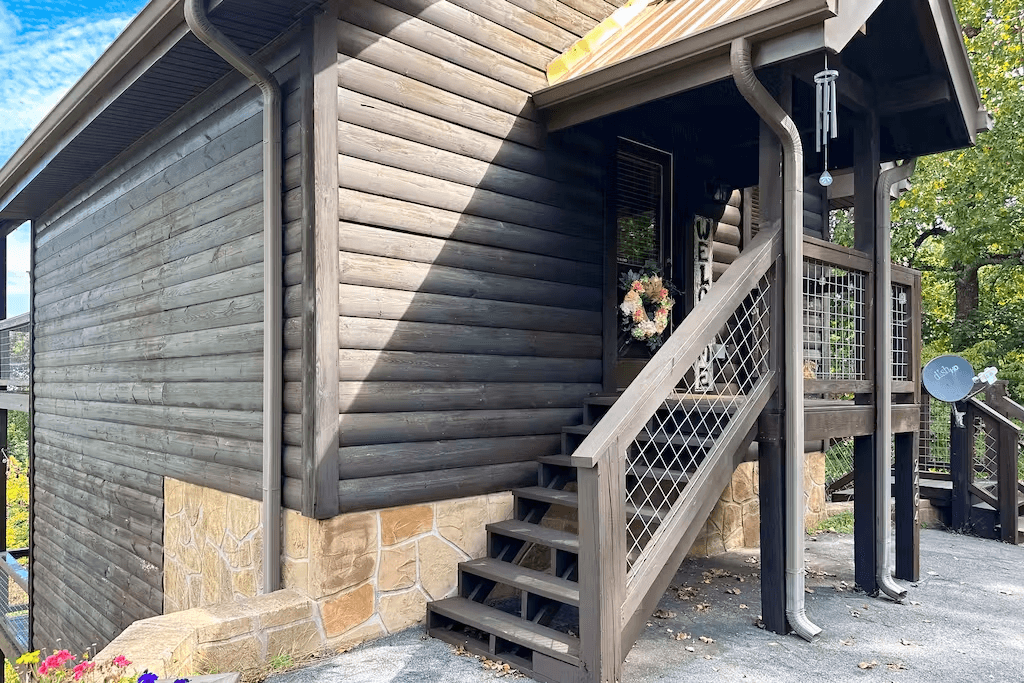 Little Black Bear Retreat - Image 19