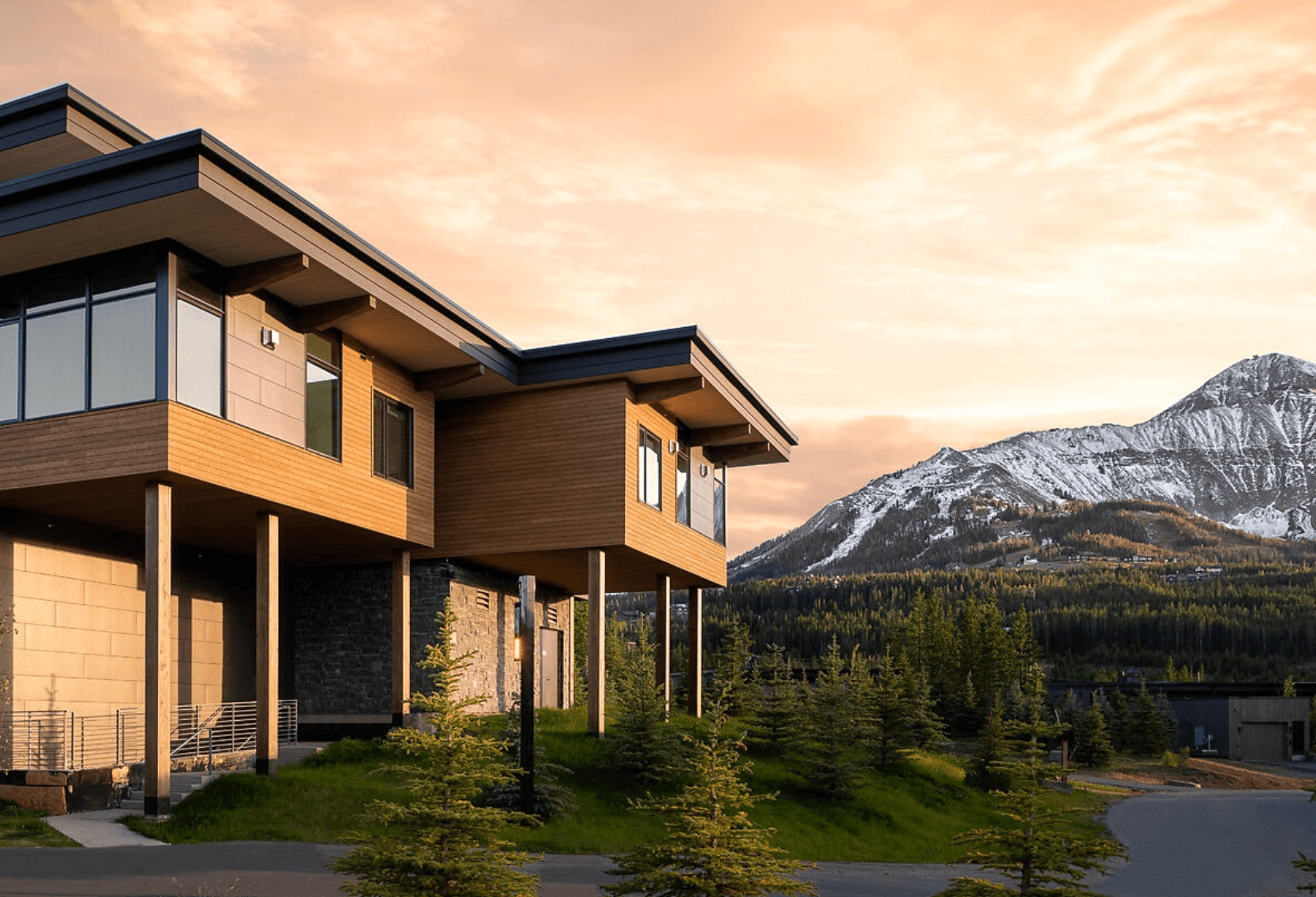 Cascade Ridge Home - Image 31