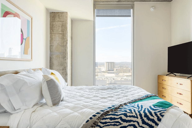 Emos Residence - Image 10