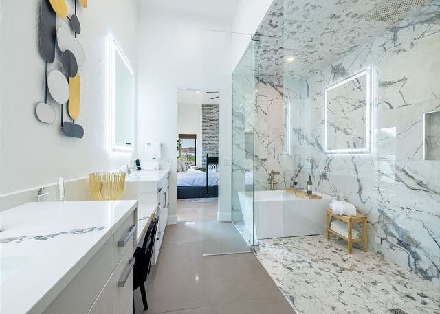 Estate on the River - Image 31