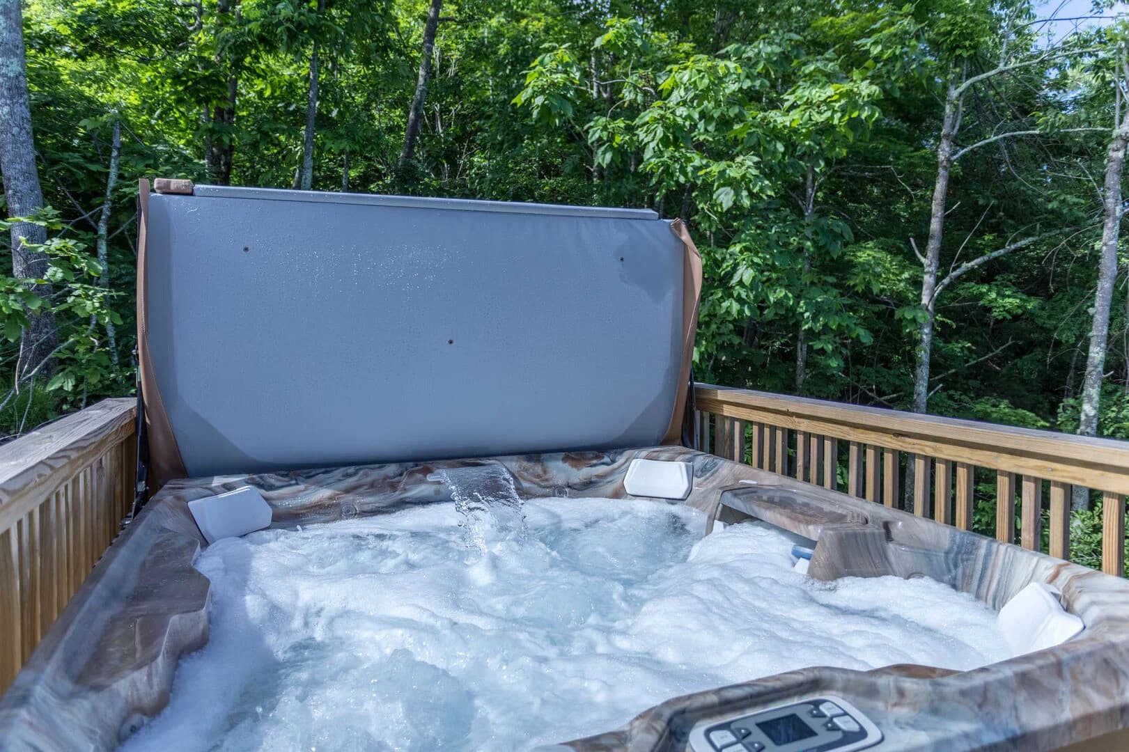 Mountain Vista Chalet - Image 5