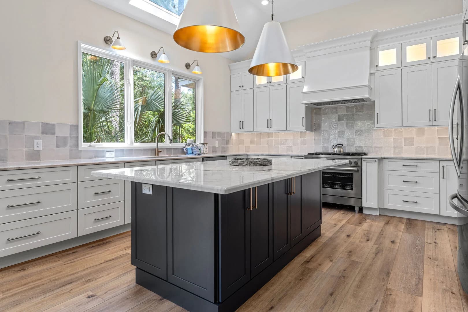 Southern Charm Retreat - Image 10