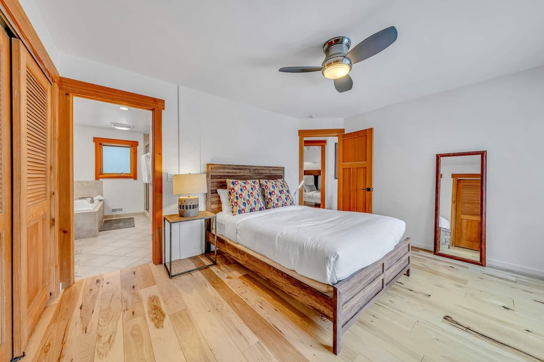 Stunning Mountain Gem - Image 16