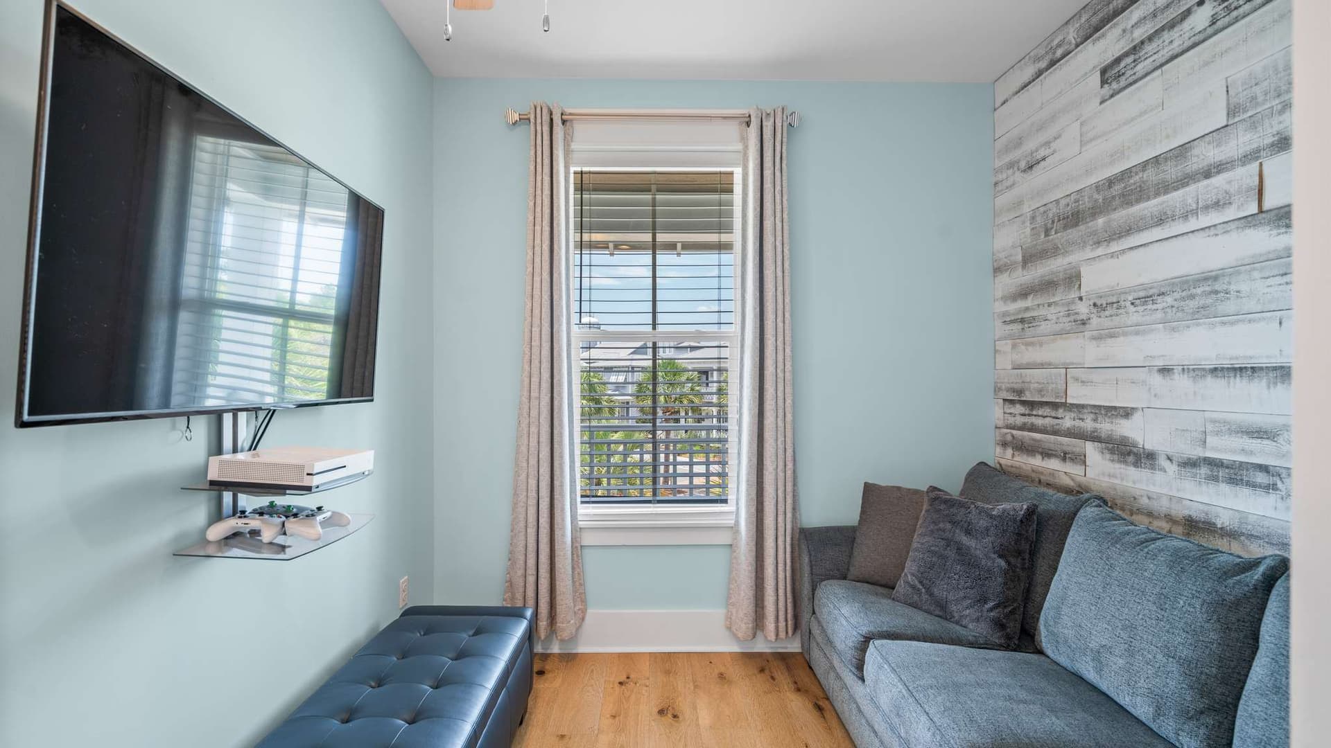 Barefoot Haven - Image 24