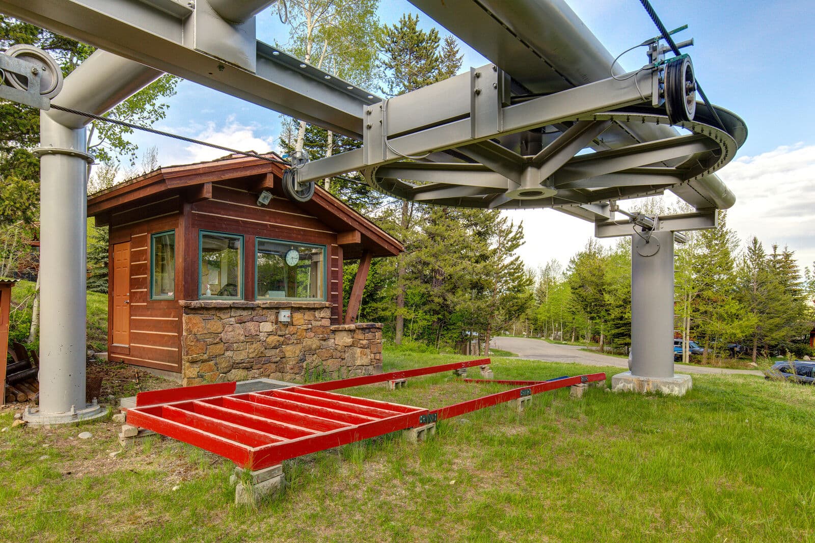 Teewinot Home - Image 46