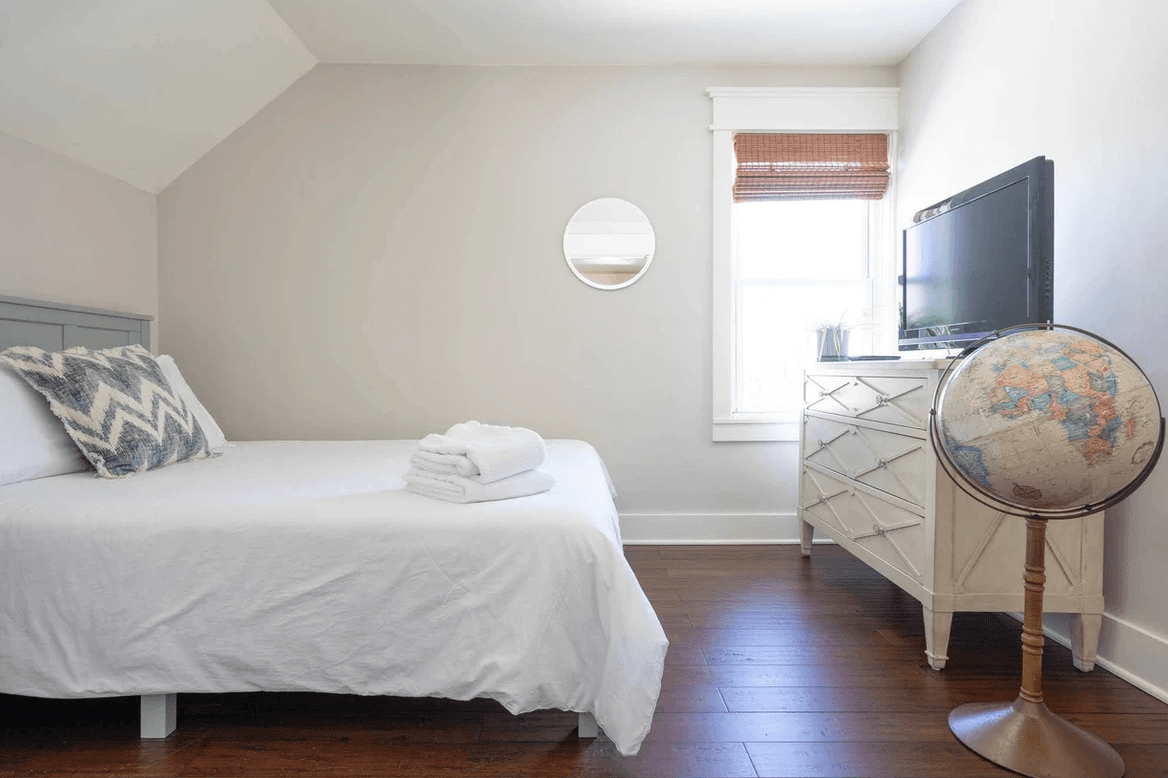 Modern Farmhouse - Image 17