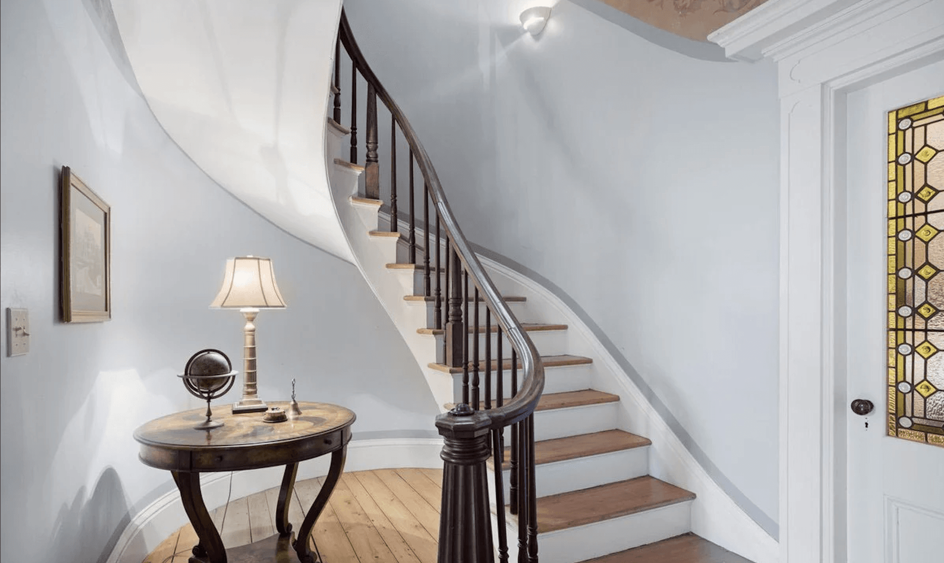 Center Of It All Estate - Image 14