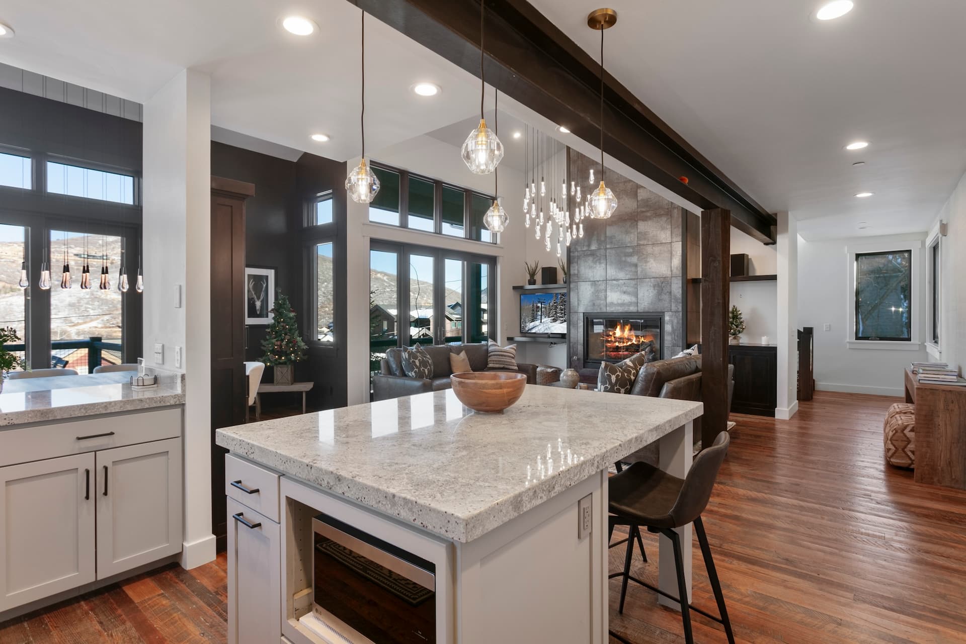 Empire Villa - Image 11