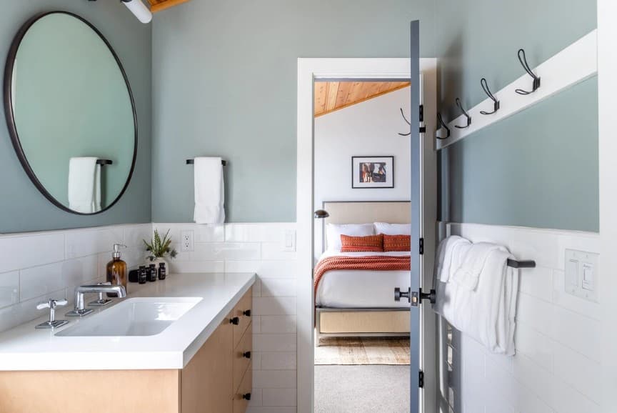 Chartreuse - Image 11