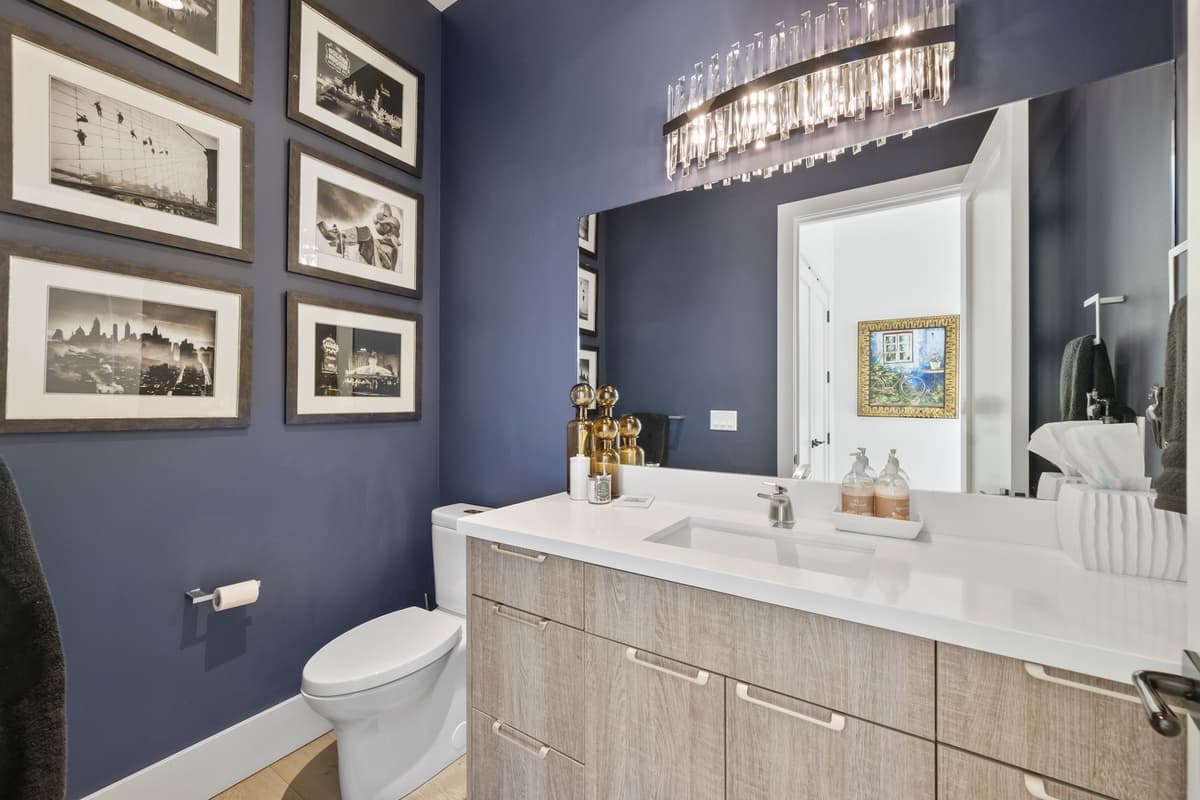 Quicksilver Haus - Image 59