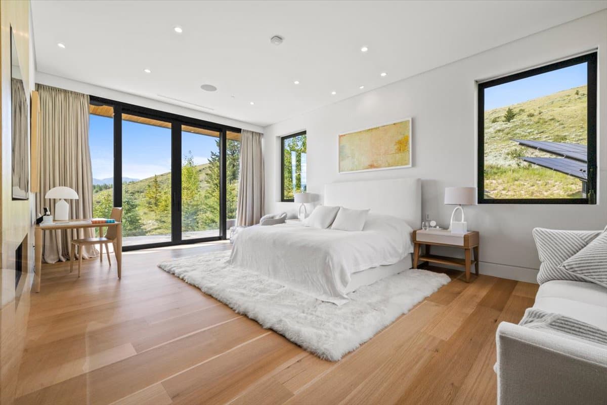 Panda Ranch Wing - Image 25