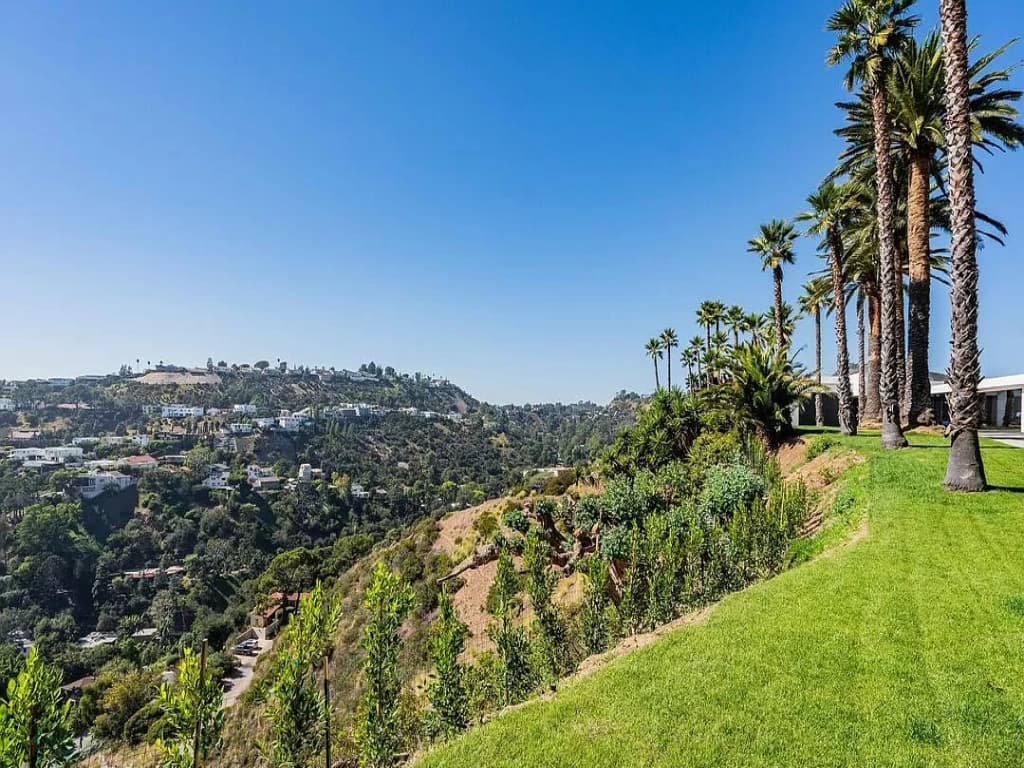 Monarch Modern - Image 54