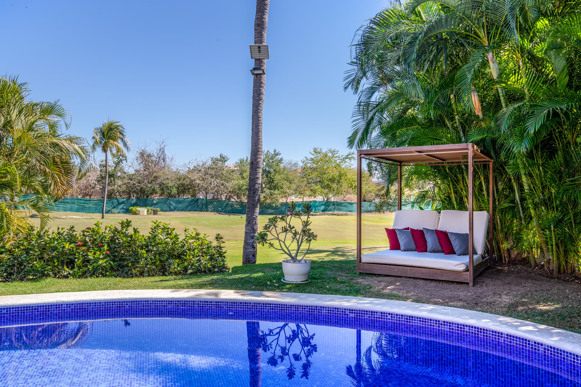 La Serenata #6 - Image 36