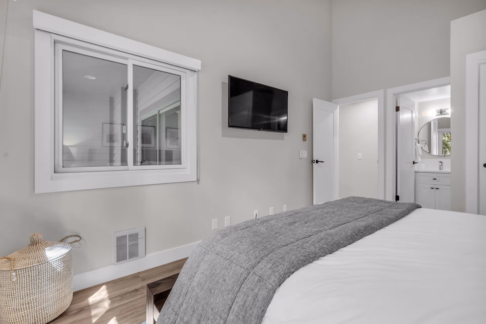 Radiant Loft - Image 11