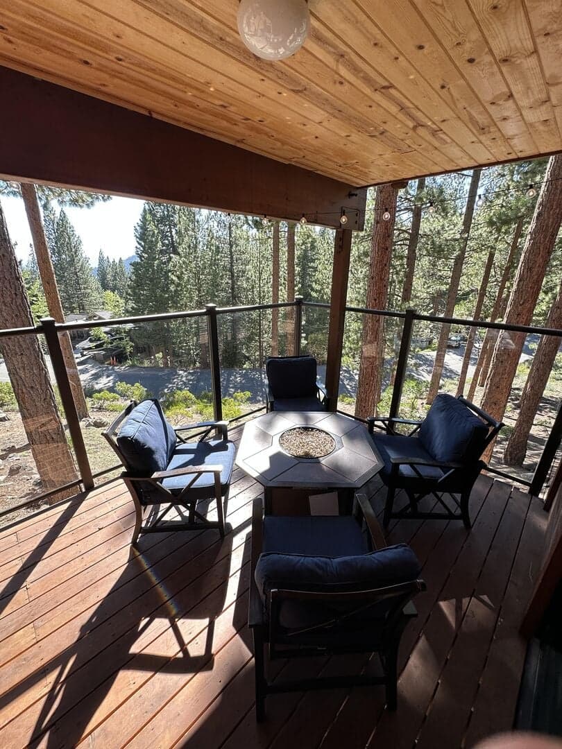 Lariat House - Image 24