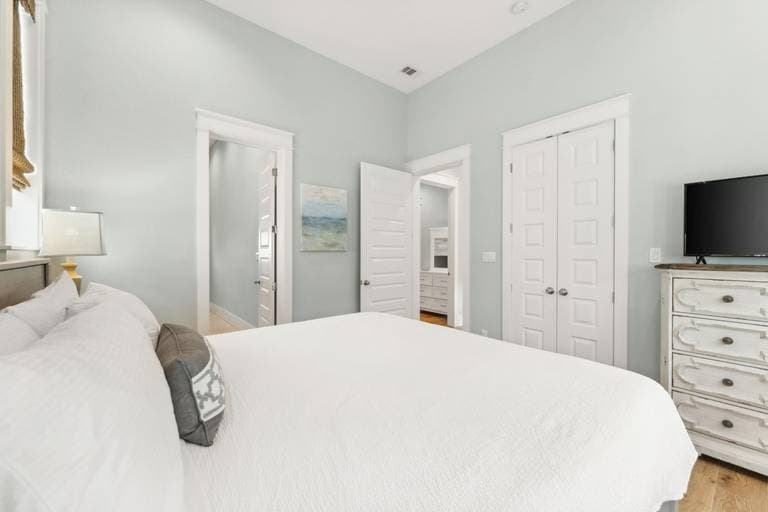 Beach Please - Image 25