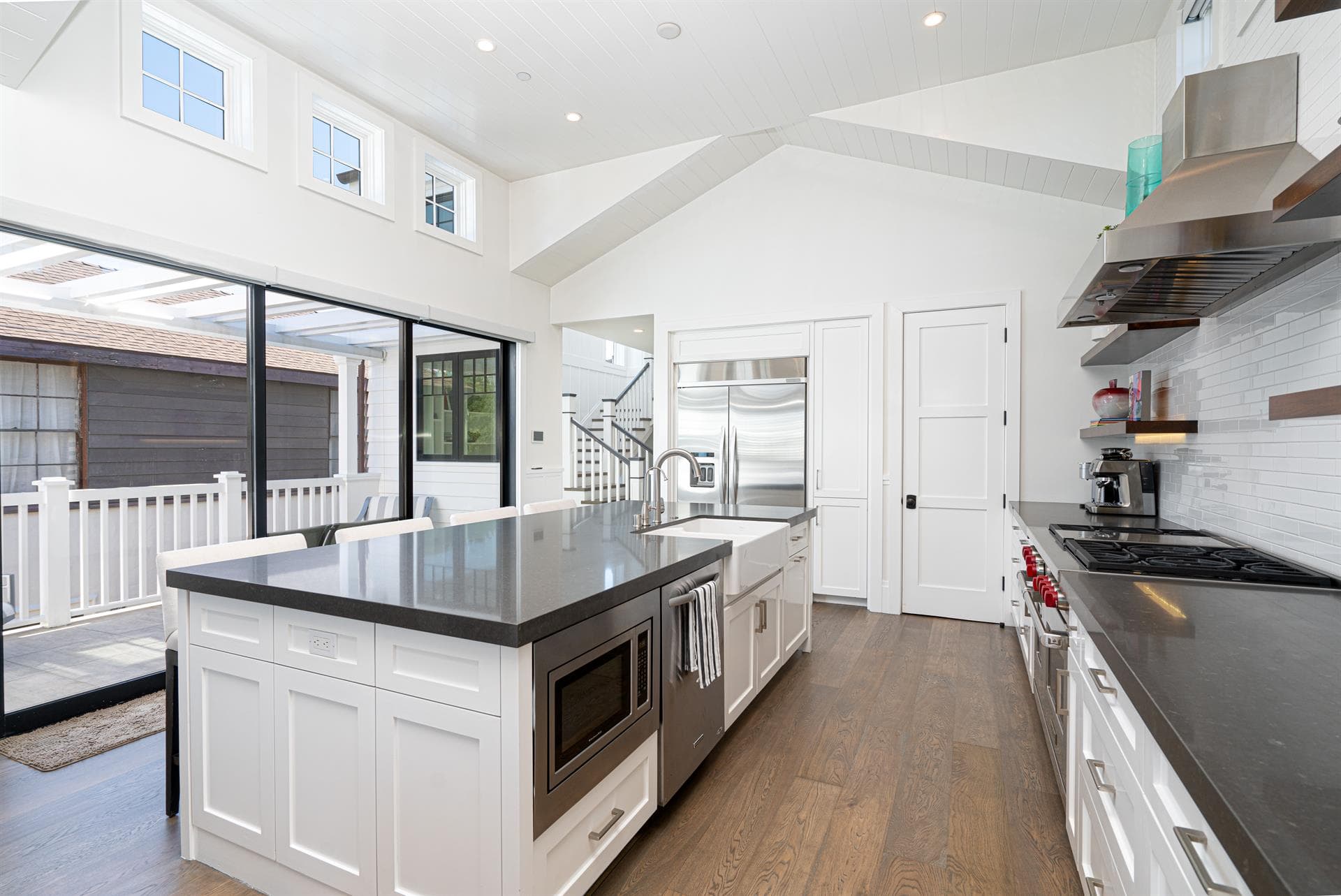 Peninsula Pearl - Image 24