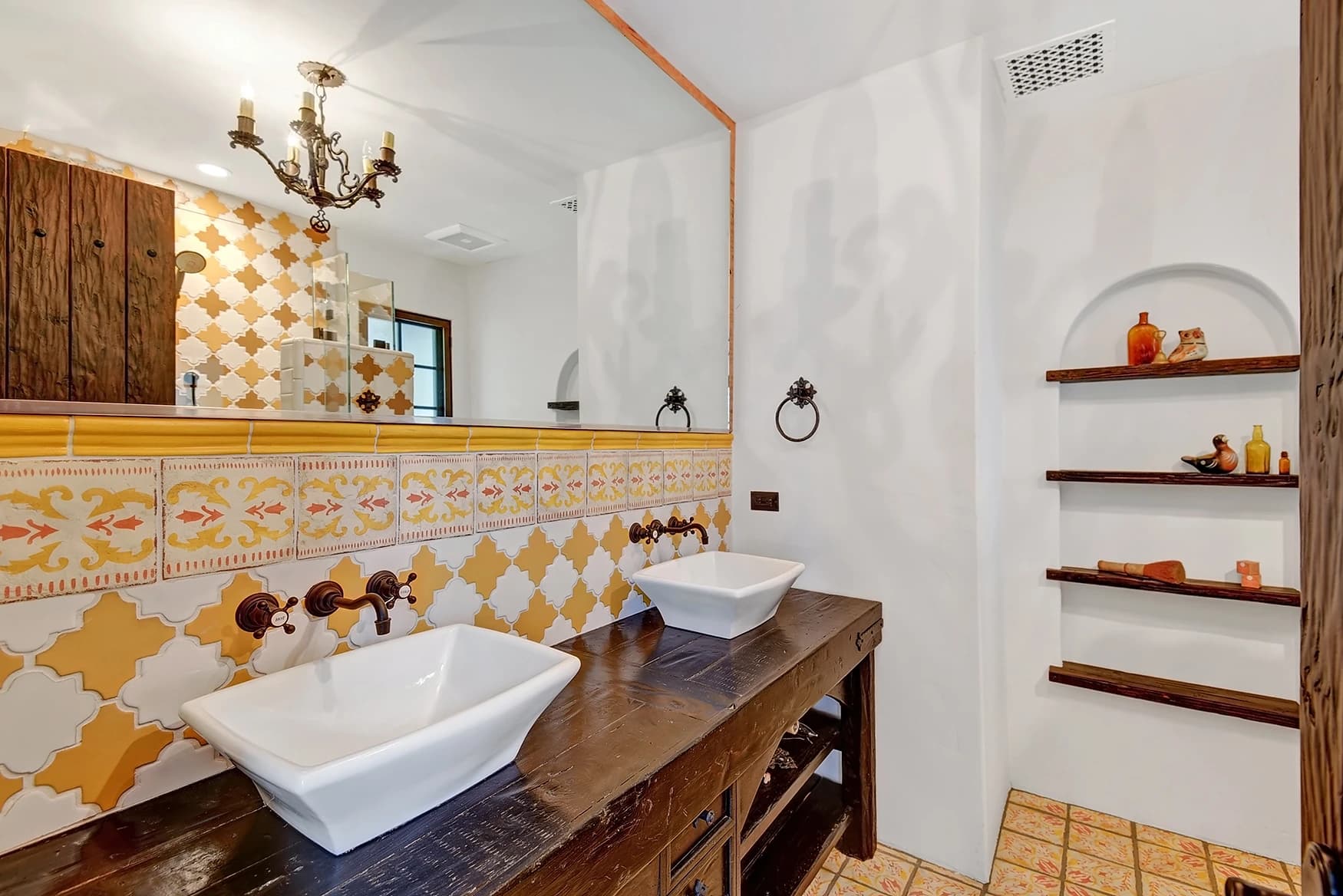 Dorado Vida Estate - Image 29