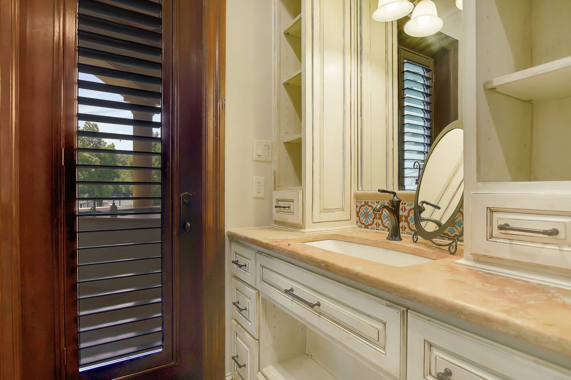 Hacienda on Lake Austin - Image 11