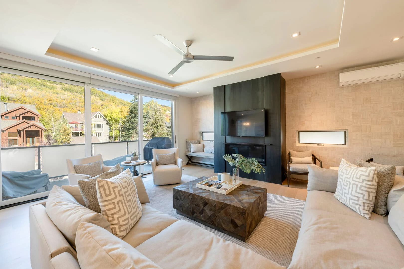Luxury Old Town Residence - Image 5