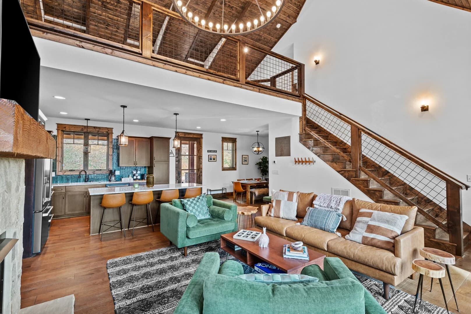 Llama Creek Cabin at Eagles Nest - Image 6