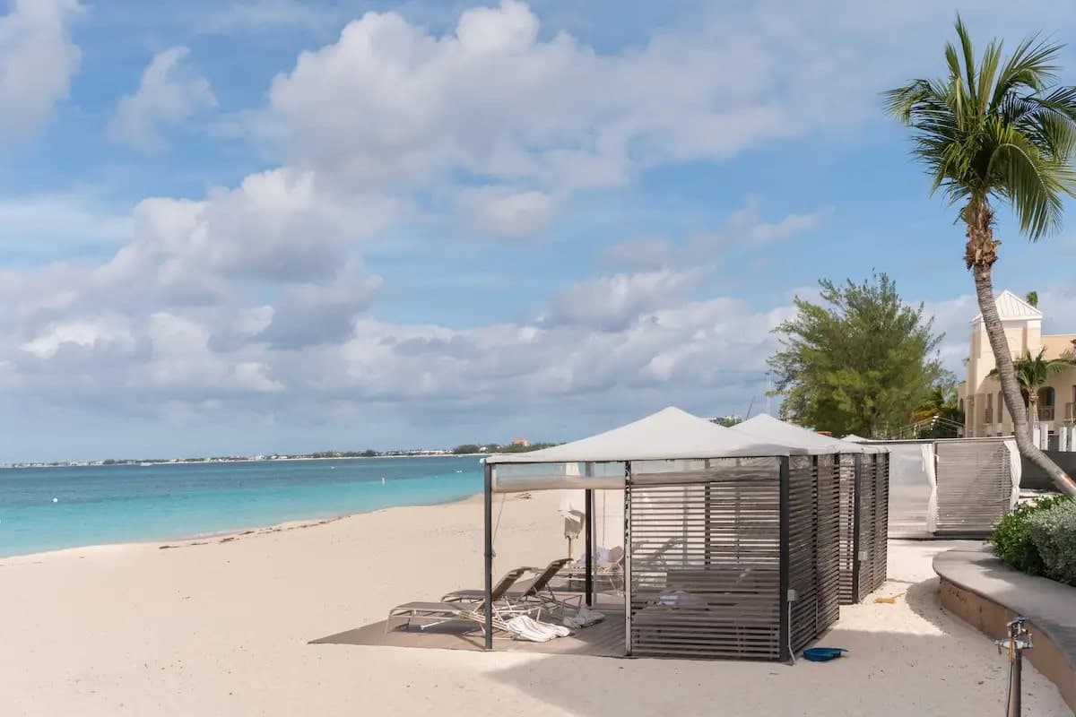 Ritz-Carlton Residence #107 - Image 3