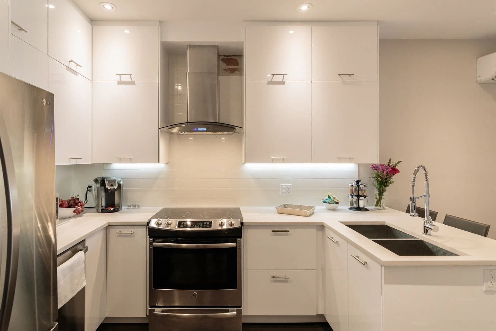 Hutchison Home - Image 12