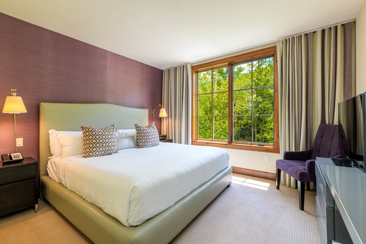 Cloud Nine at The Ritz-Carlton - Image 5