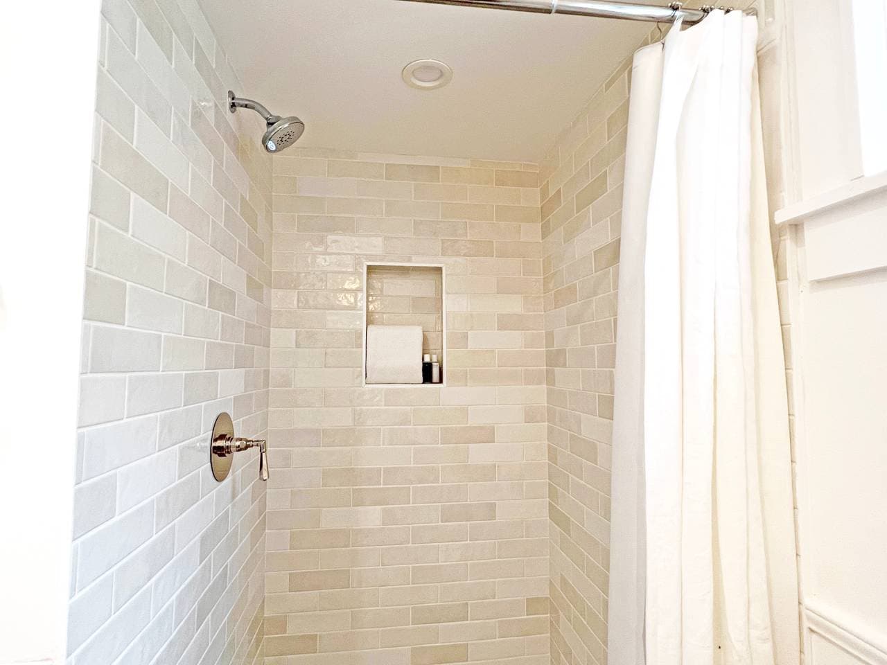 Toes in the Water Home - Image 20