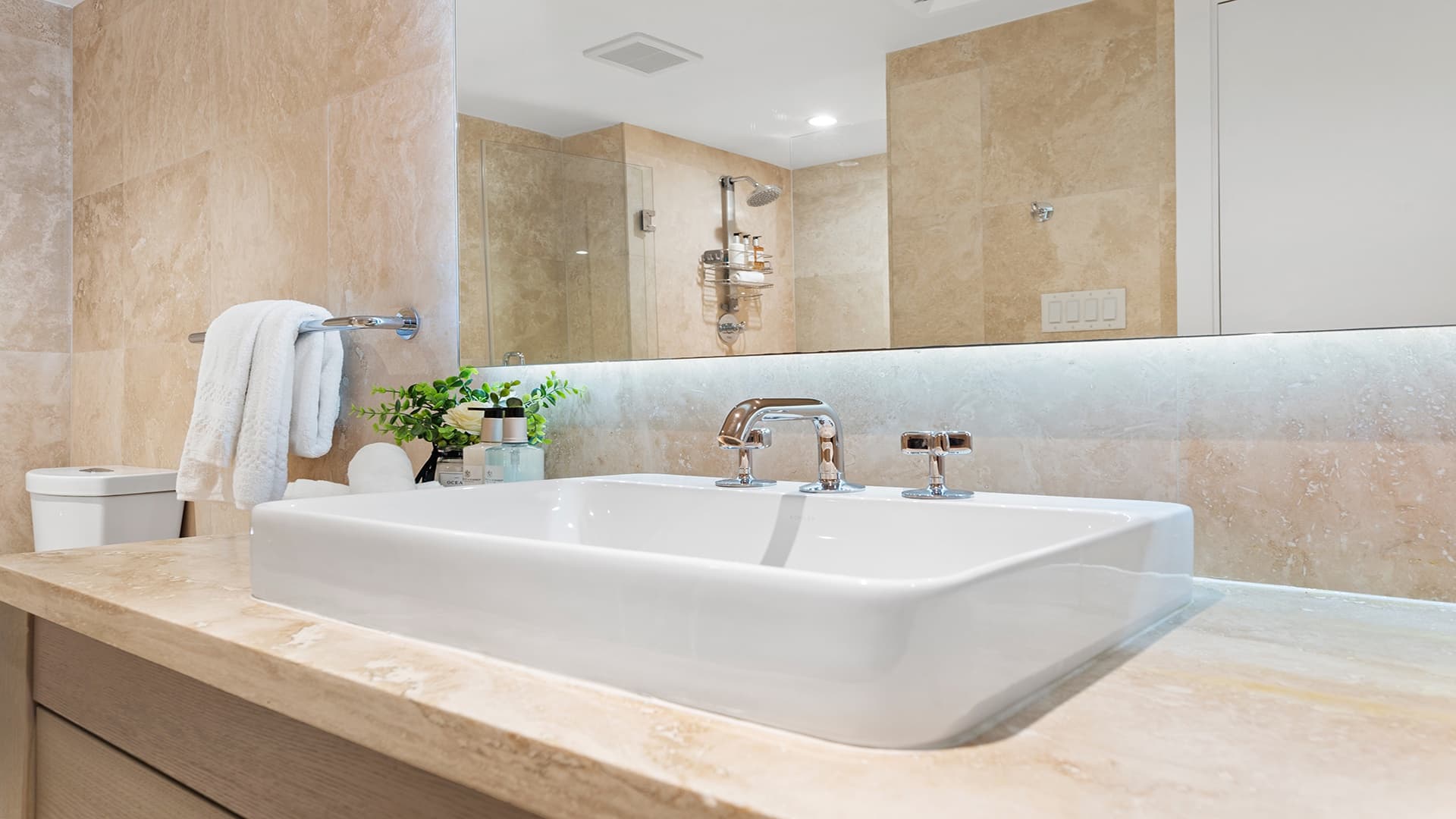 1 Hotel & Homes Residence #904 - Image 31