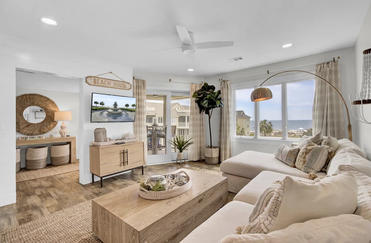 Port O Call #303D - Image 4