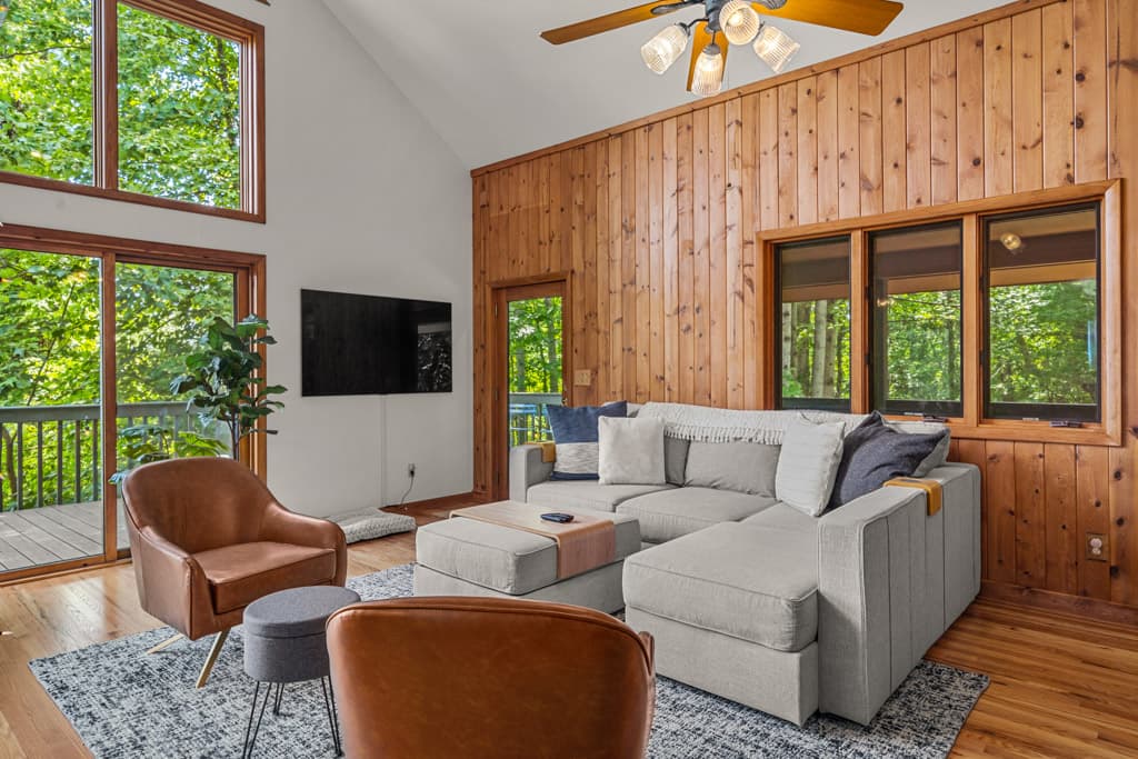 Falcon Ridge - Image 4