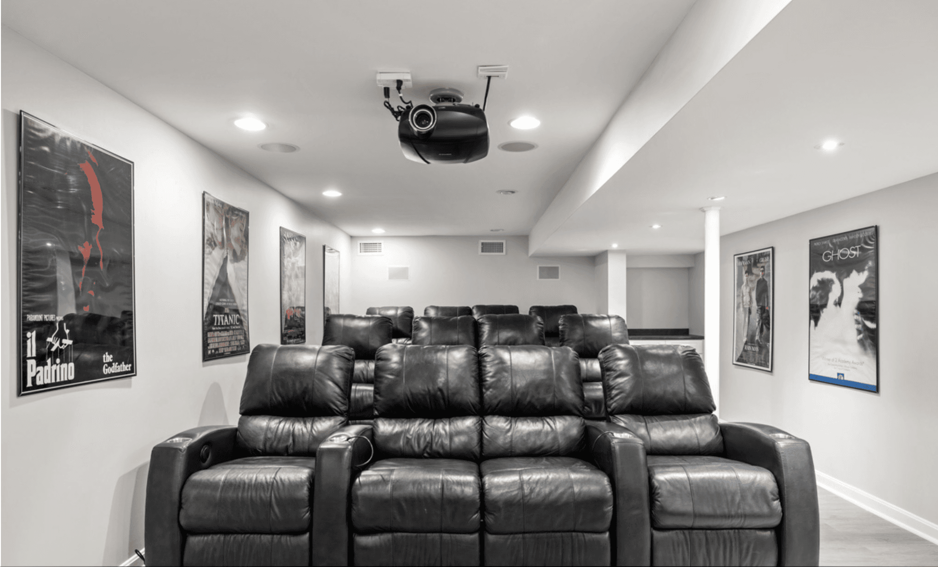 Seaside Manor - Image 35