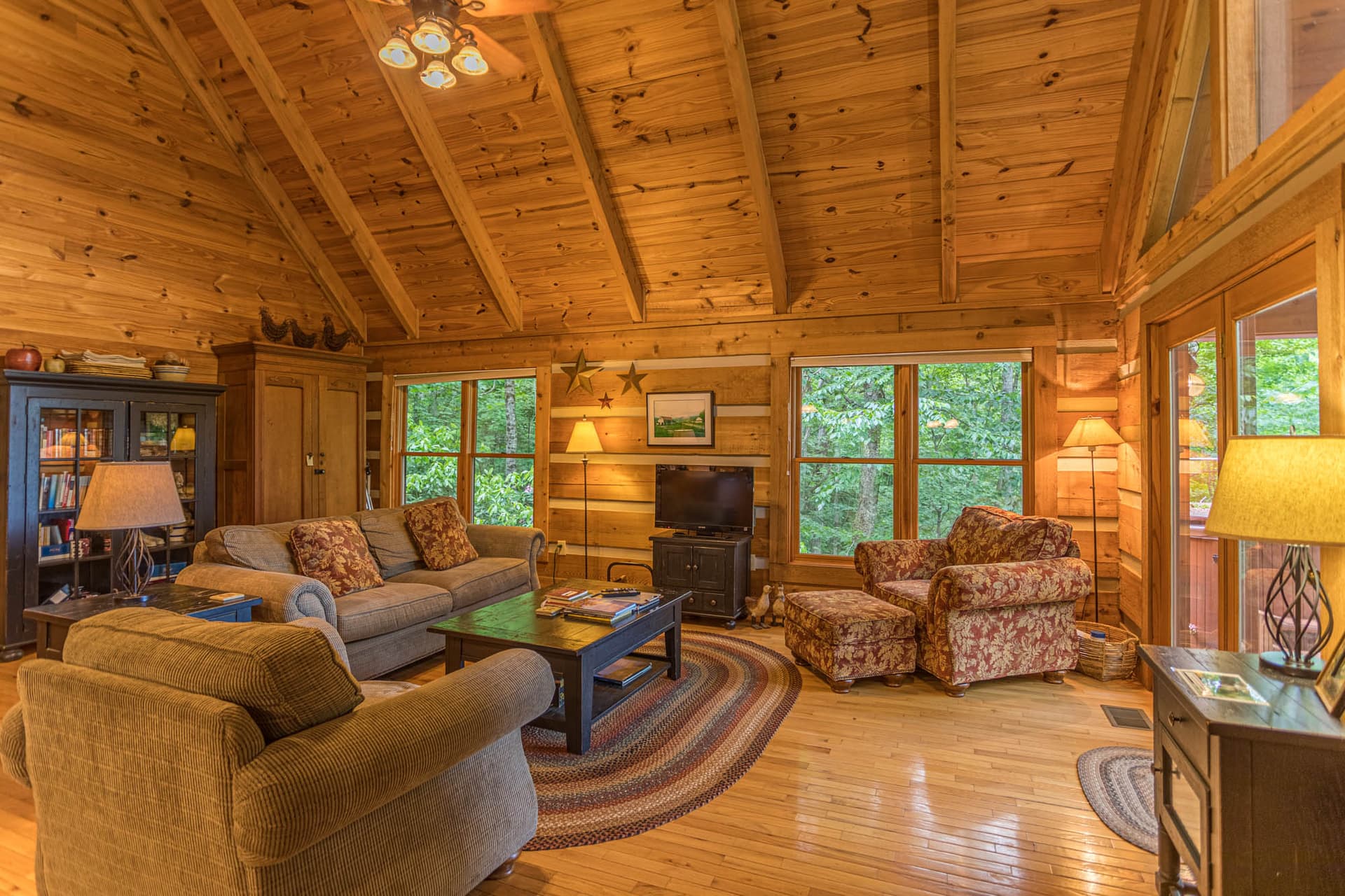 Farallon Cabin - Image 9