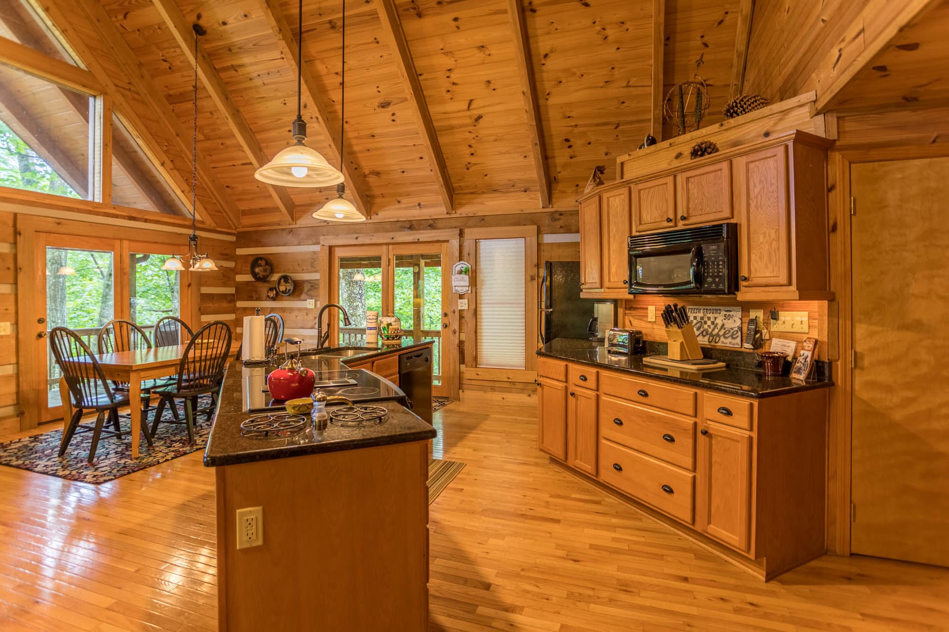 Farallon Cabin - Image 4