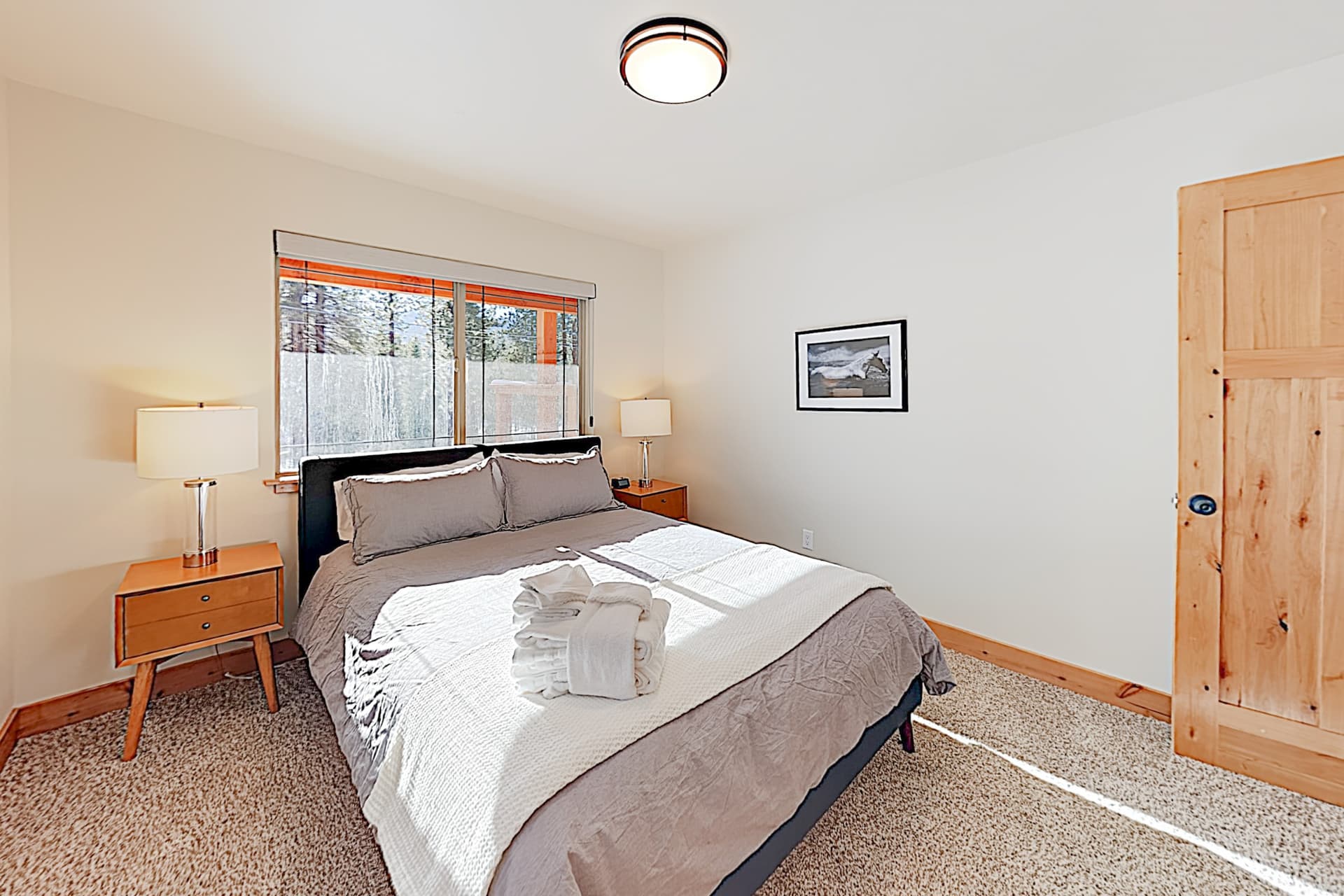 Luxury Mountain Retreat House - Image 16