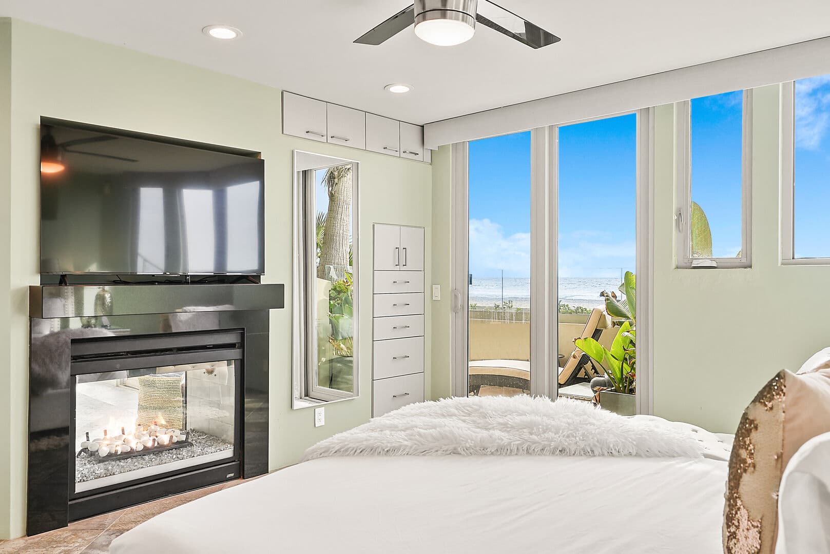 Oceanfront Haven - Image 13